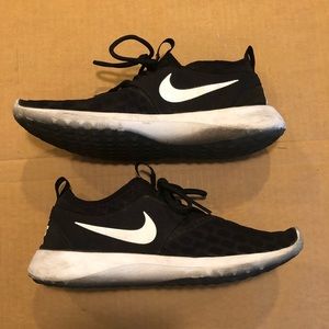 Nike women’s shoes size 8